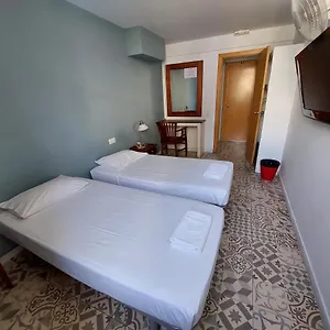 alberg-sants-bcn.catalonia-hotels.com/