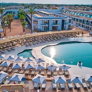 Universal Don Leon Hotel